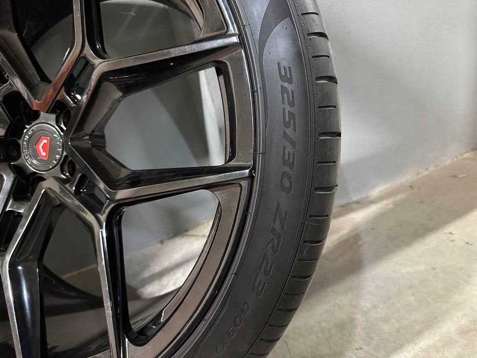 Vossen 23 ковани джанти EVO 4 Gloss Black