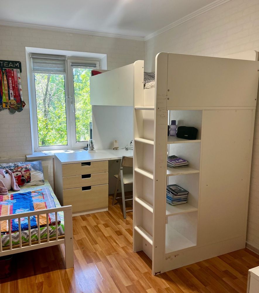 Детская кровать-чердак со столом и шкафом Икеа Стува, Ikea