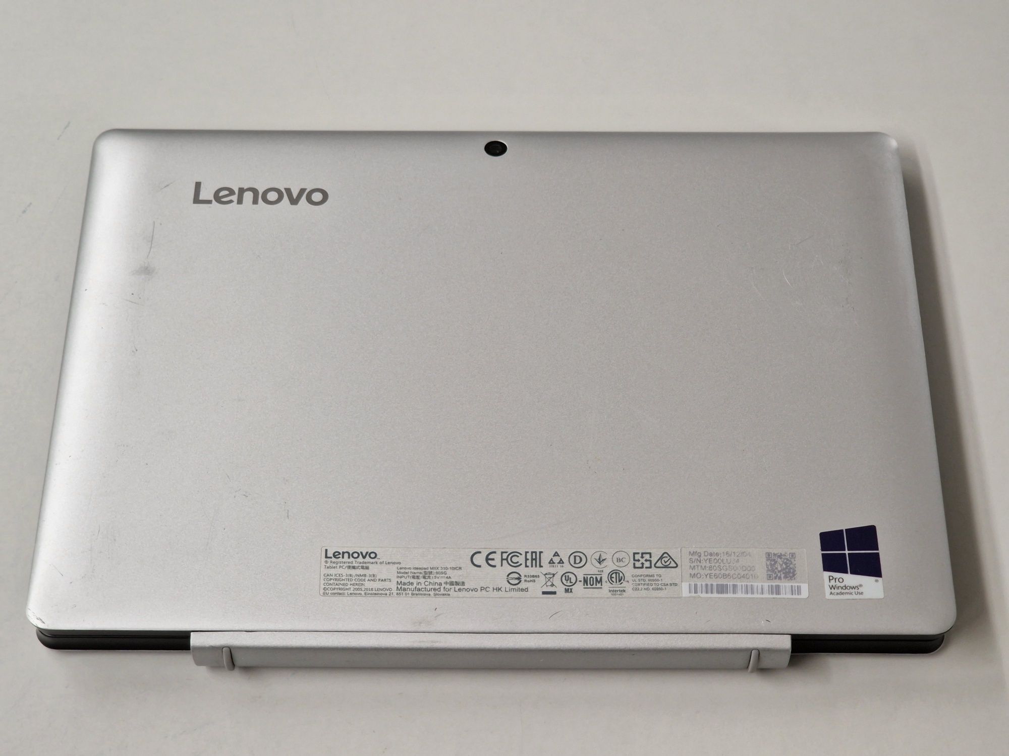 Таблет Lenovo IdeaPad MIIX 310 64GB Сребрист с Windows 10 Pro