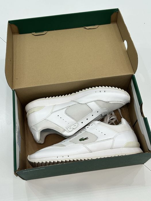 Белые кеды Lacoste