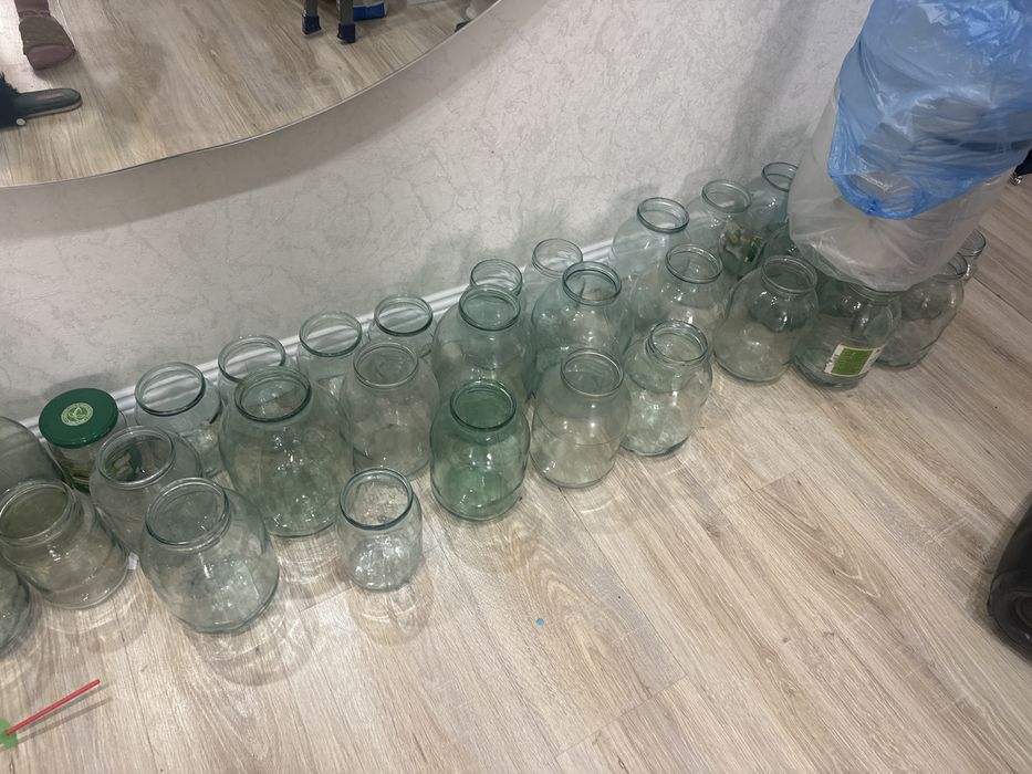 Отдам даром банки