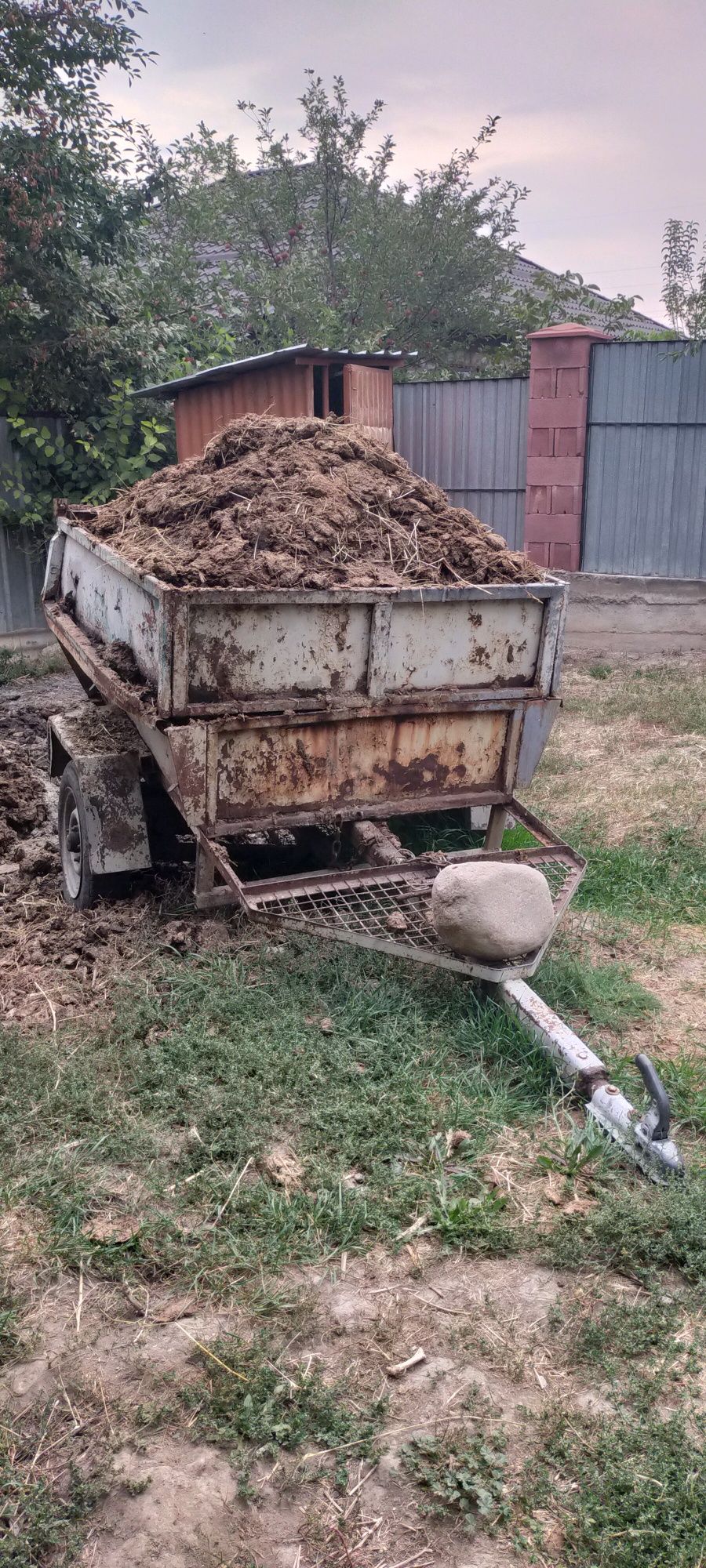 Продам телегу для навоза