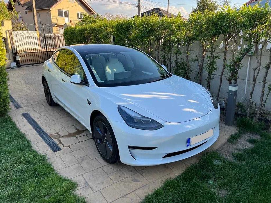 Tesla Model 3 Long Range
