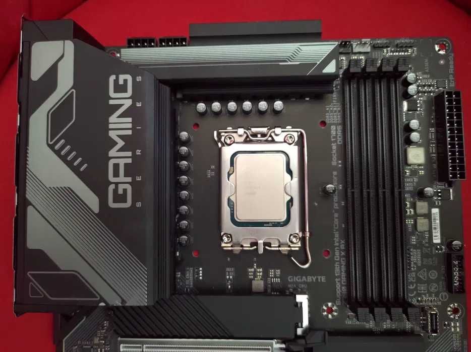 Core i7-13700KF и дъно Gigabyte Z790 Gaming с WiFI /опции RAM NVMe
