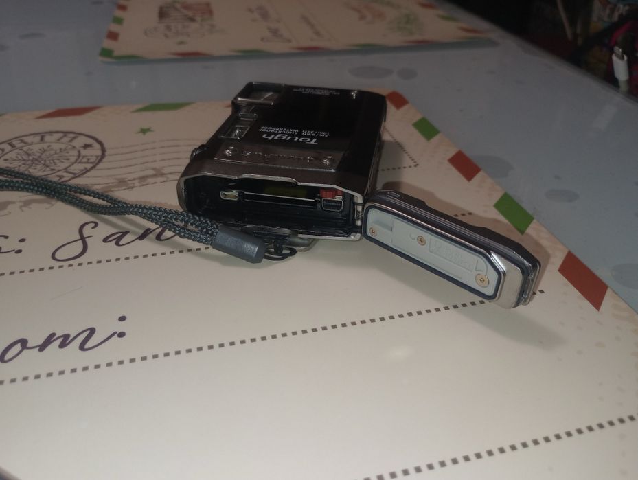 Waterproof Digital Camera Olympus Tough, 14 MP, GPS,subacvatic,zoom 5x