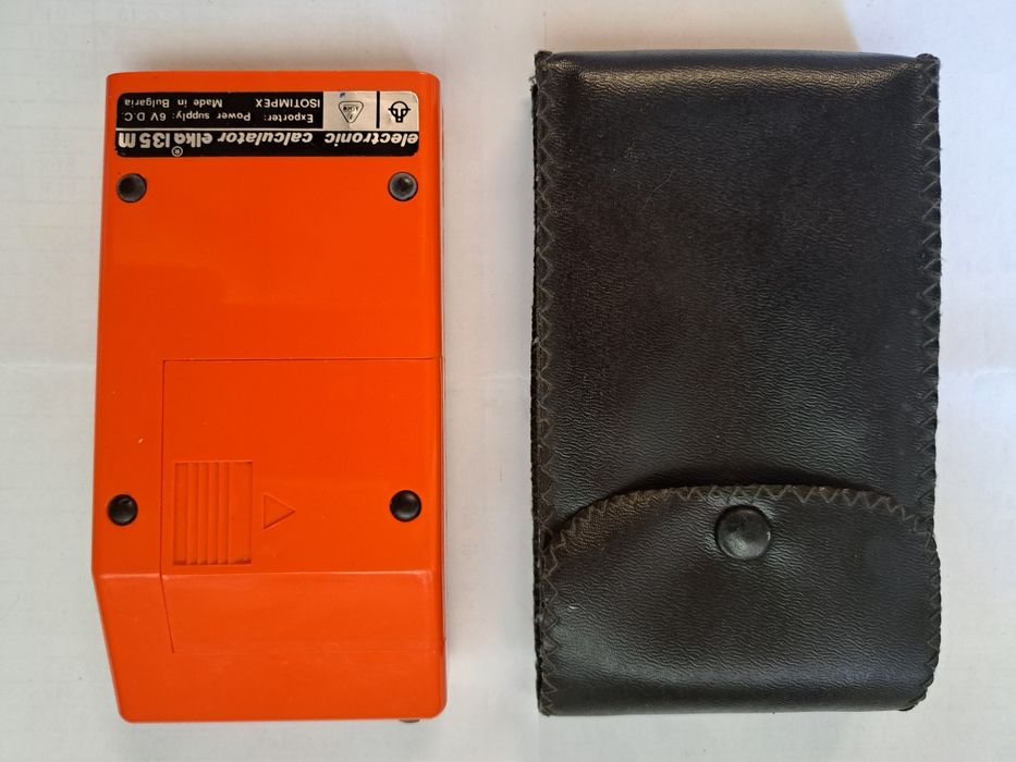 Продавам ретро електронен калкулатор  "Elka 135 m".