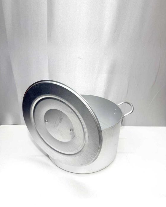 Кастрюля алюминиевая