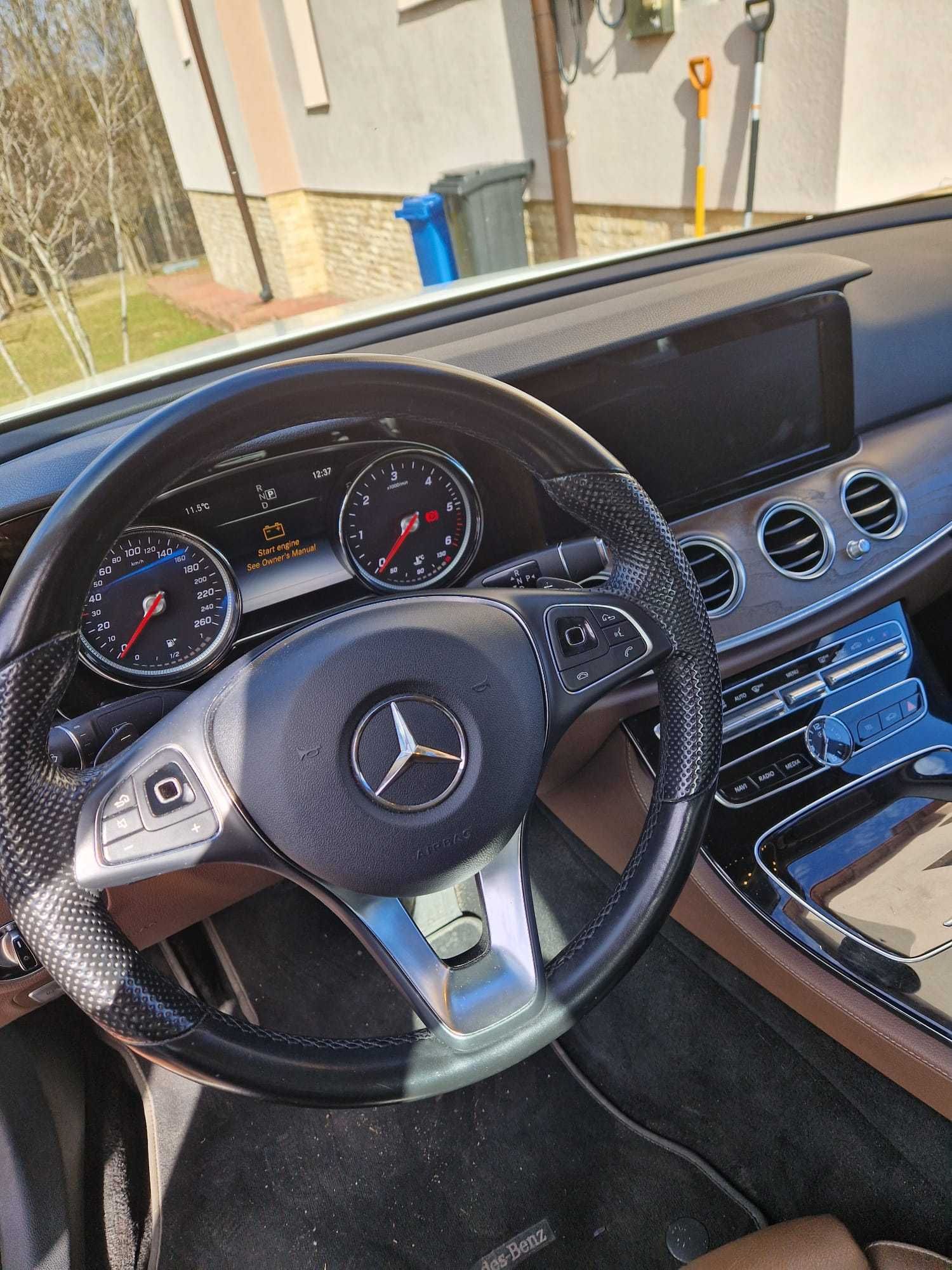 Mercedes Benz E 220D 4Matic 9G-Tronic