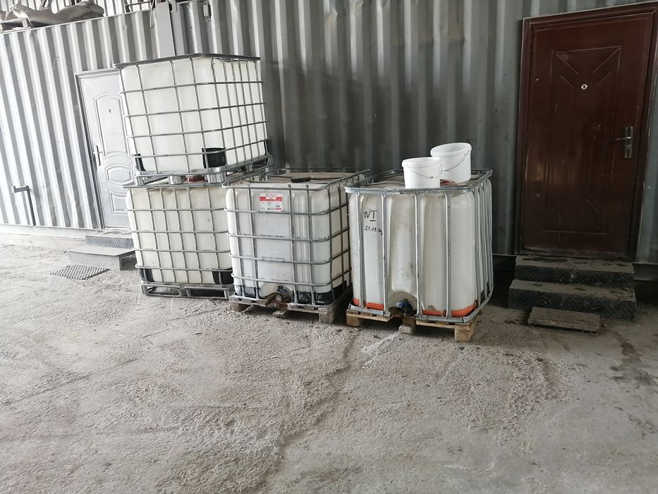 Продам бочки 1000 литров