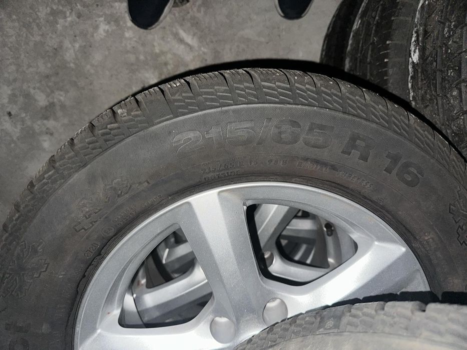 Гуми и джанти 16-ки за volkswagen tiguan 5 по 112 и стават на много др