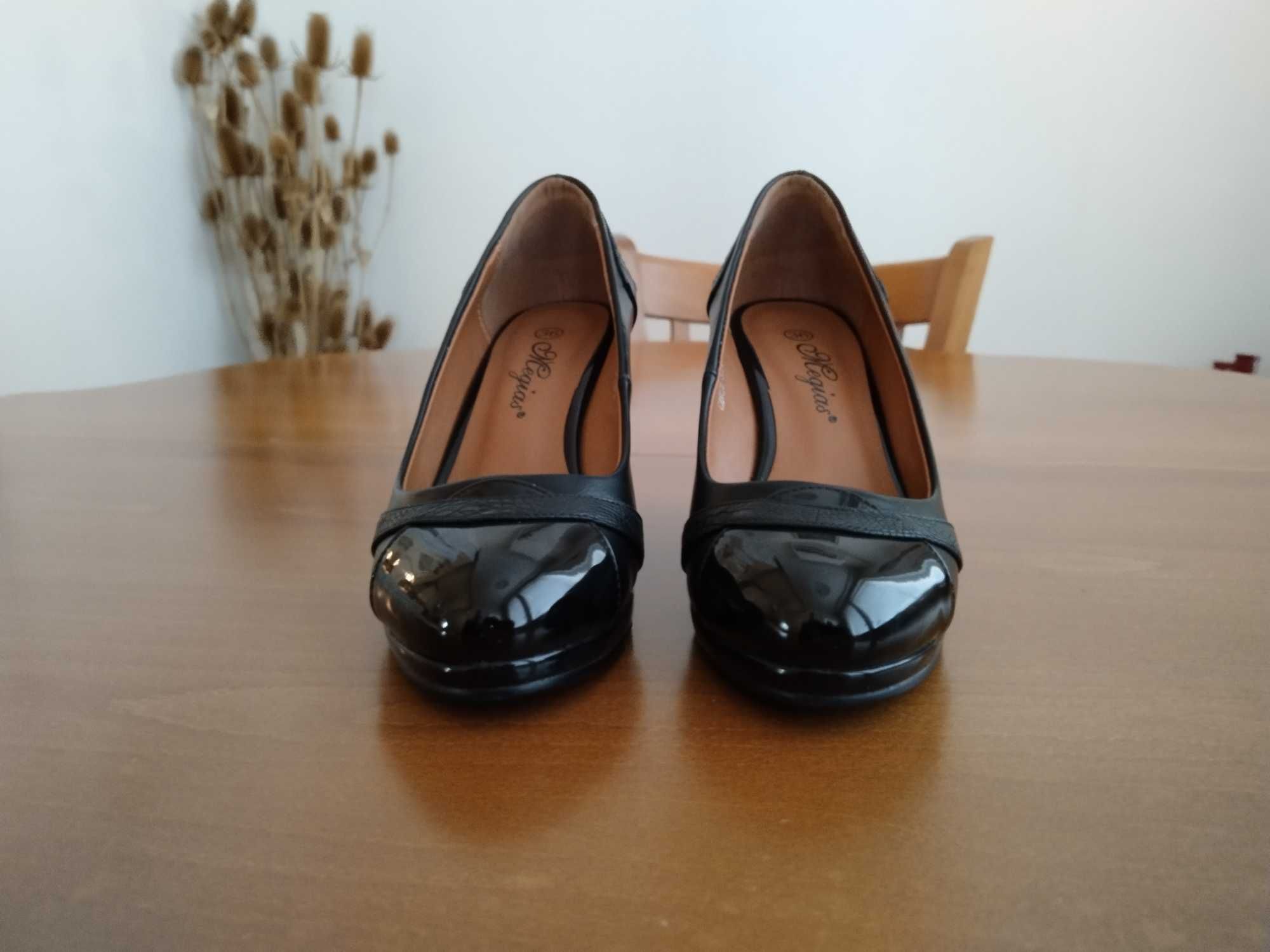 Елегантни дамски обувки от естествена кожа и лак Megias®