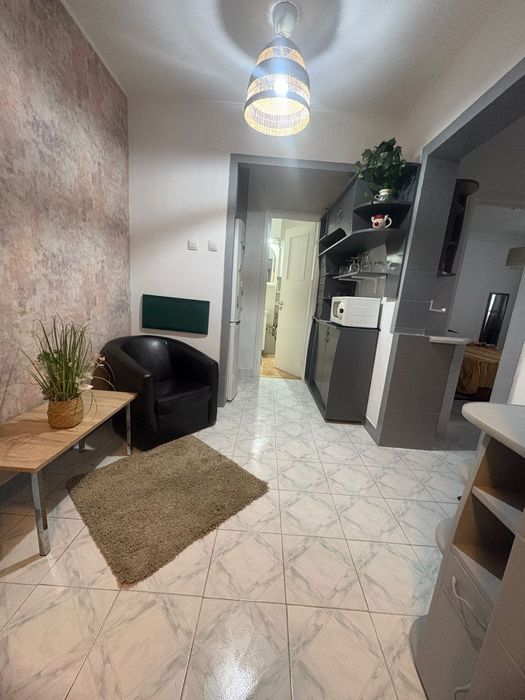 Închiriez apartament 2 camere