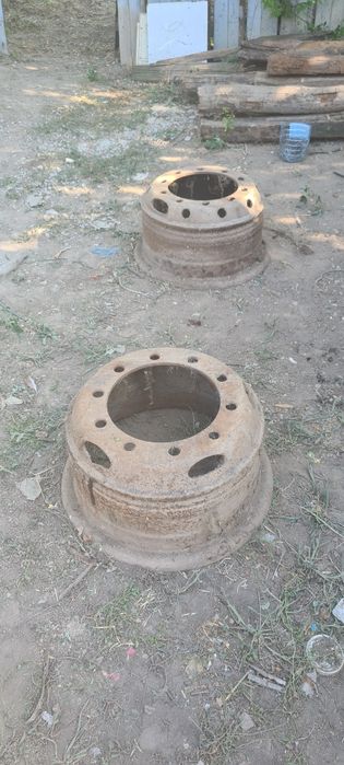 Pirostrie Ceaun volă