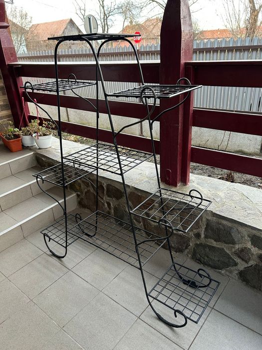 Suport fier forjat flori