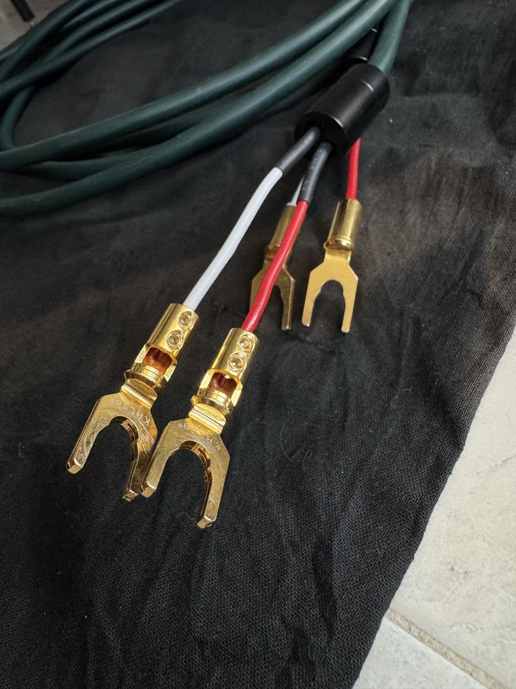 FURUTECH FS-15S Кабели Тонколони Speakers cable