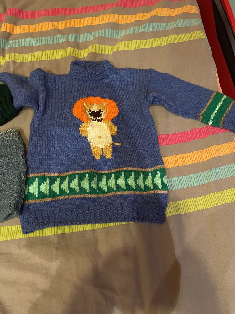 Детски пуловери зимни