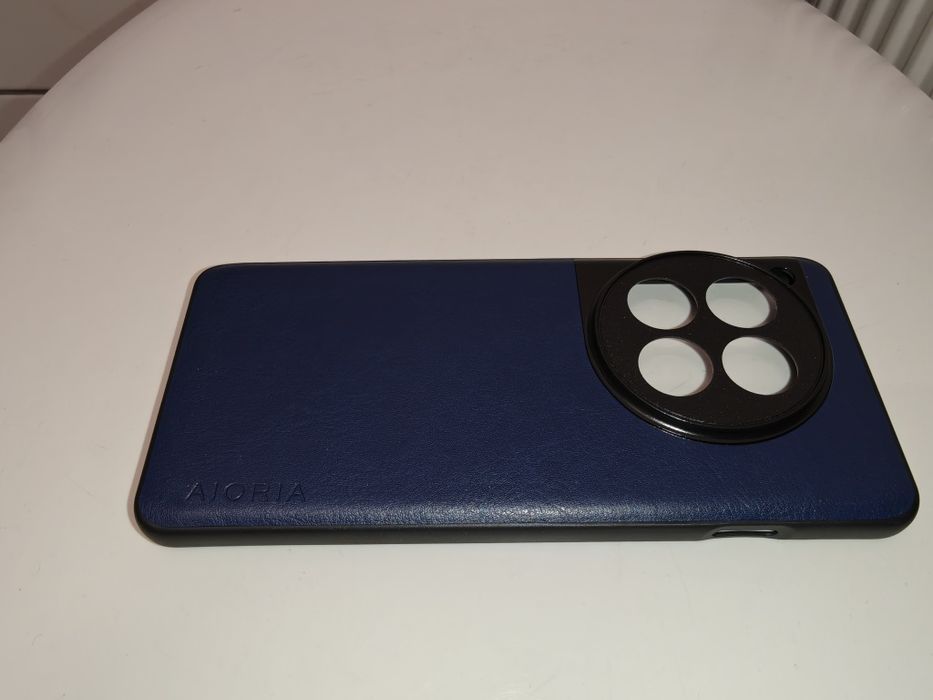 Vand Husa Oneplus 12