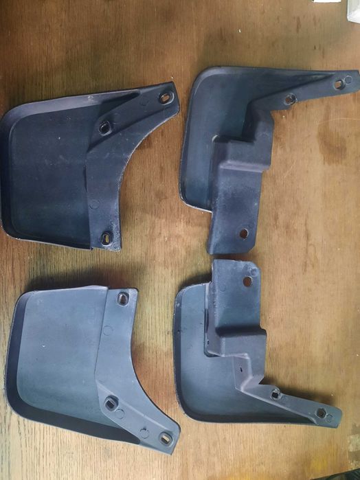 Брызговики на LADA X RAY