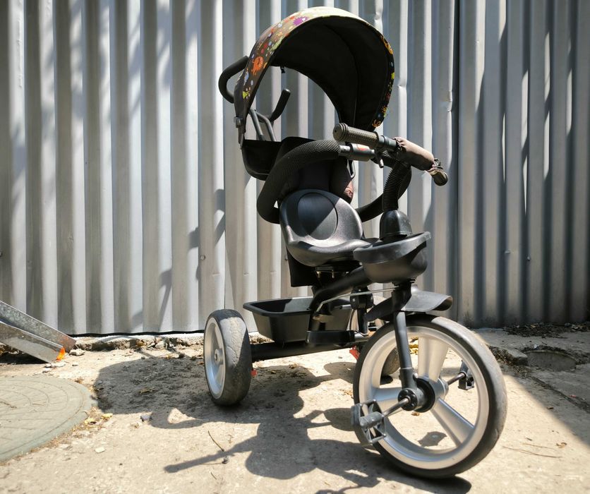 продам коляску детскую прогулочную