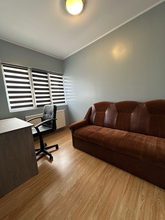 Proprietar inchiriez apartament doua camere