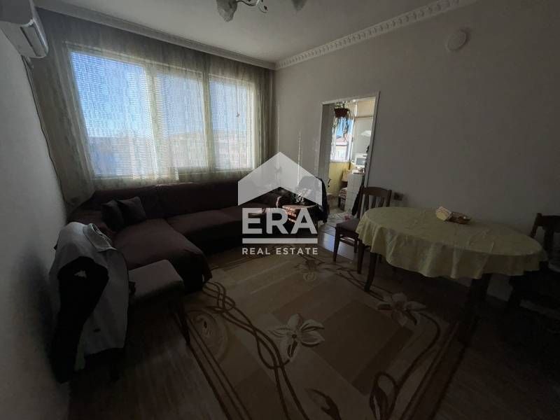 Просторен имот с дворче и гараж в гр. Хасково