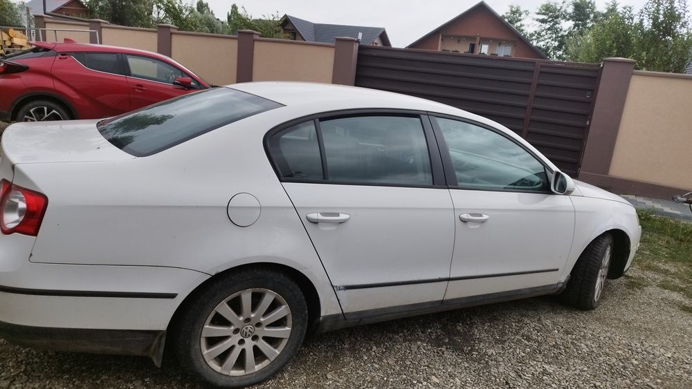 VW Passat cu probleme grave de caroserie