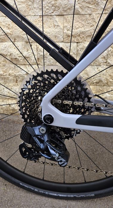 Bicicleta Electrica carbon AXS Canyon Roadlite CF 9 sram x01 cursiera