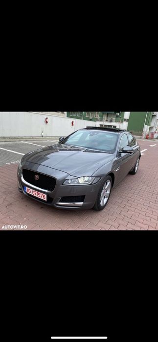 Jaguar XF Jaguar XF Portofolio
