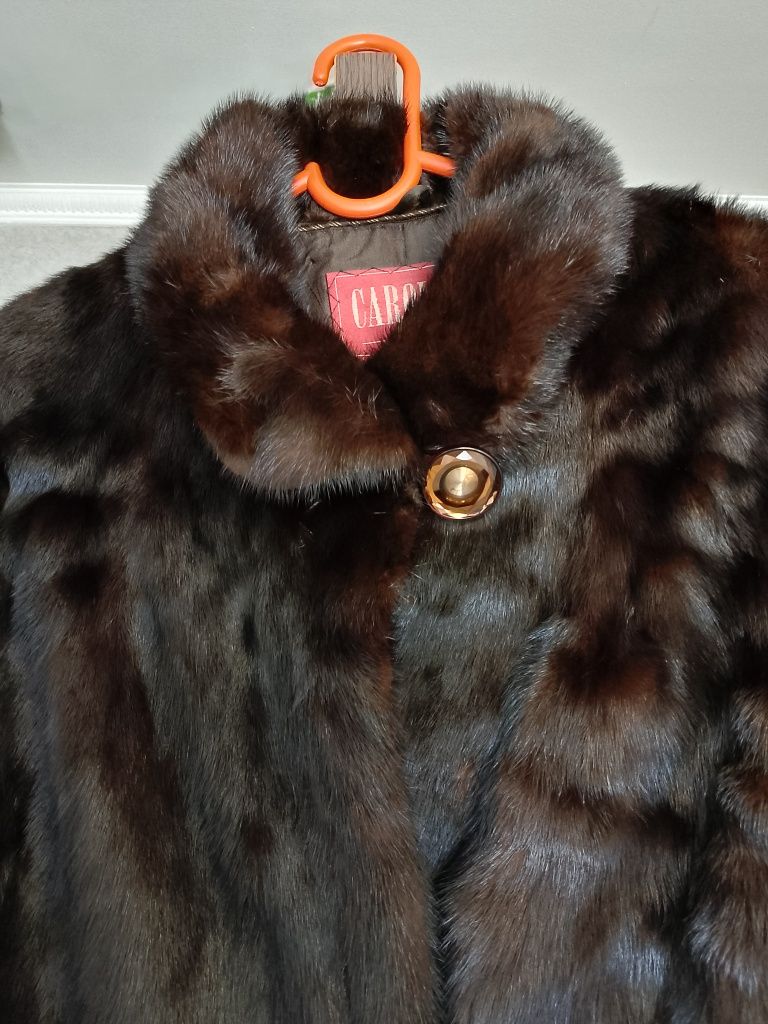 Срочно продам норковую шубу