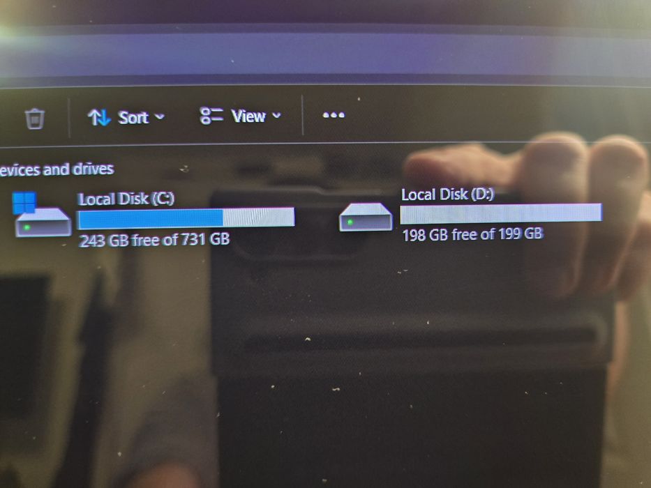 Vând Samsung Galaxy Book 2 Pro 360 i7 1Tb impecabil