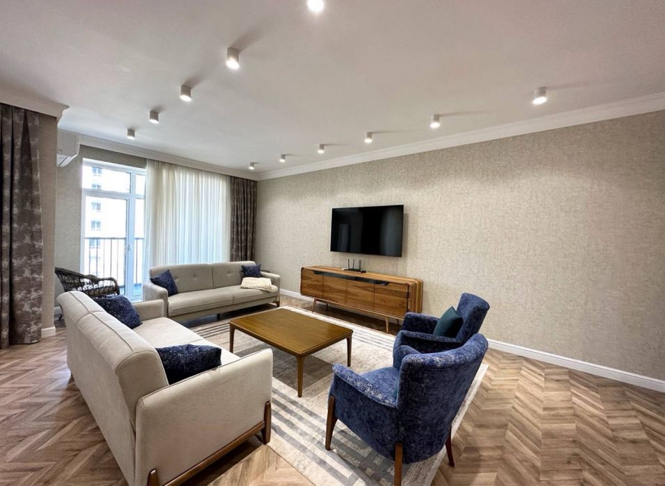 Эвролукс Квартира /3/3/9 110м2 Сеул мон