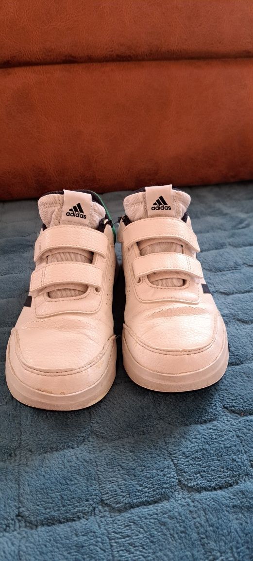 Adidas Оригинални 34 номер