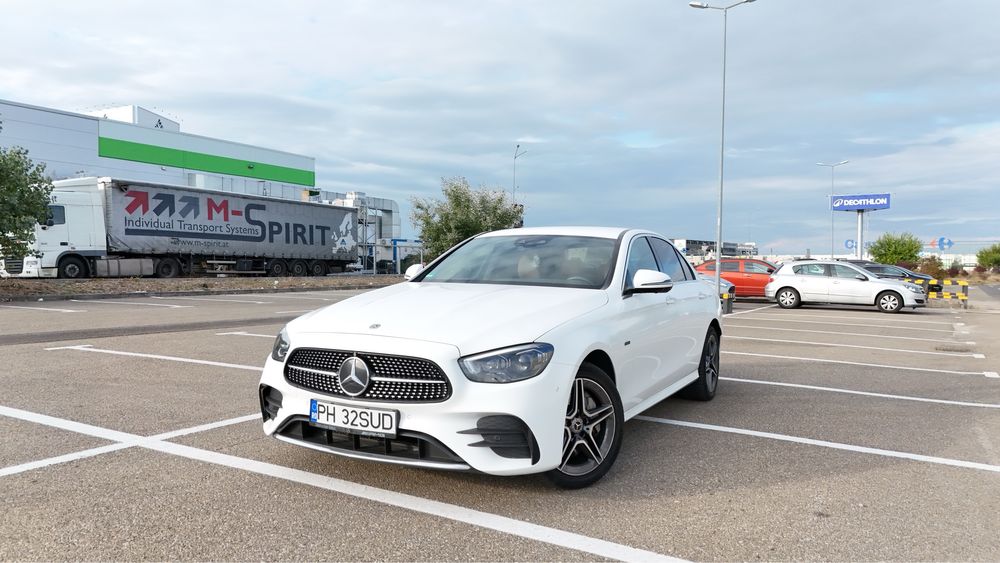 Mercedes E class 300e 4Matic AMG/ 320cp / 12.2020 / proprietar