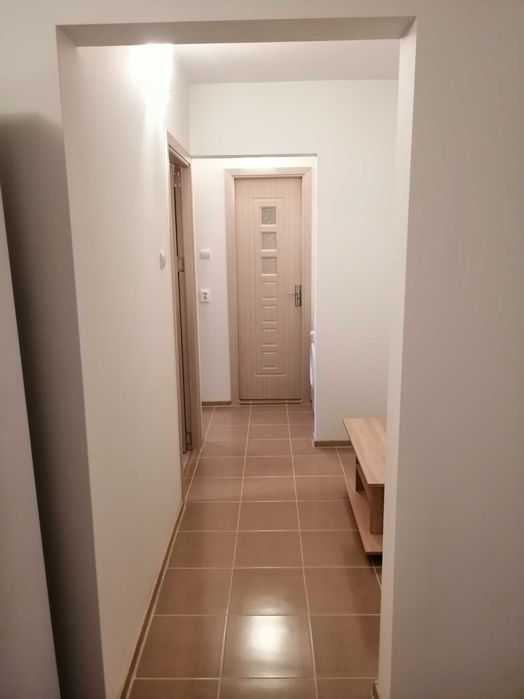 Urgent - Inchiriez apartament cu 3 camere - renovat complet