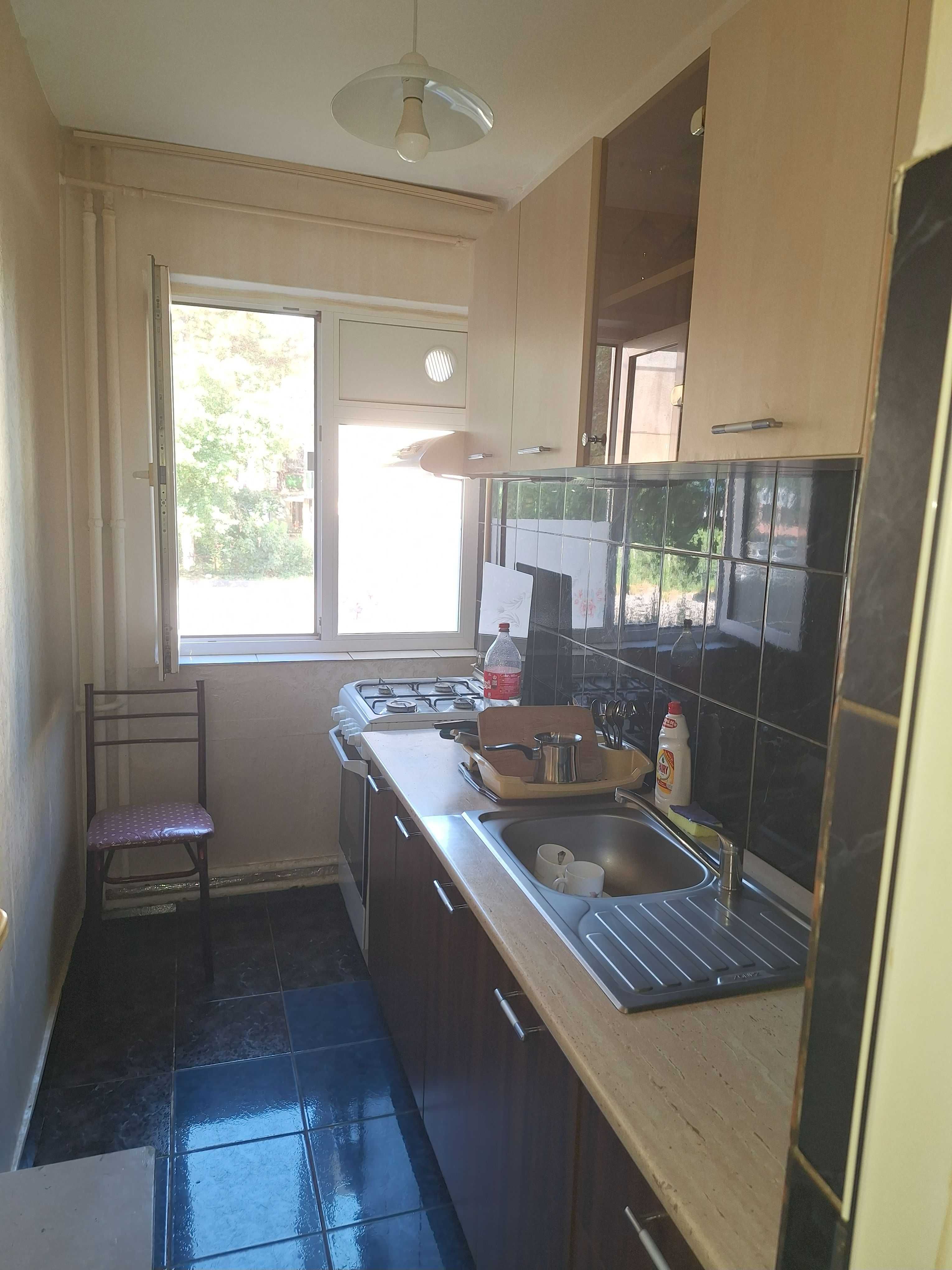 Proprietar inchiriez apartament 2 camere parter Gavana 2
