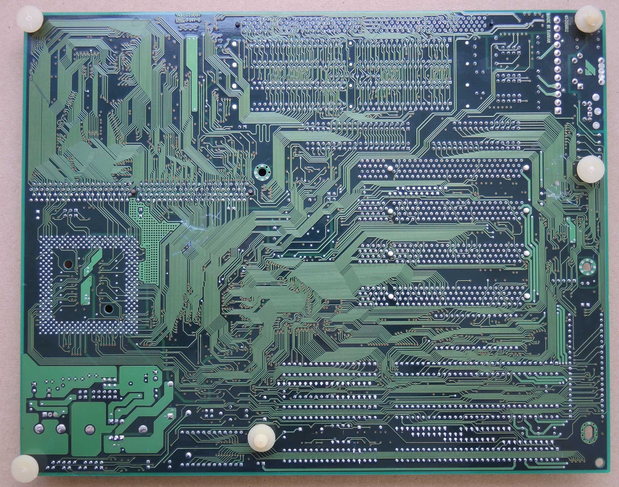 A-Trend ATC-1020 Intel 430VX Socket 7 Testat