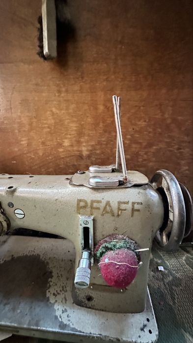 Masina de cusut PFAFF