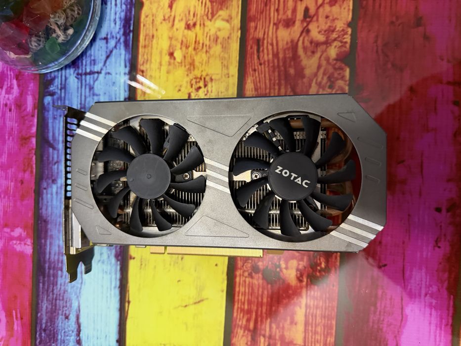 Placa Video Nvidia Zotac Gtx 970 4GB DDR5