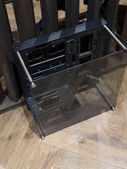 Корпус Thermaltake Core P3