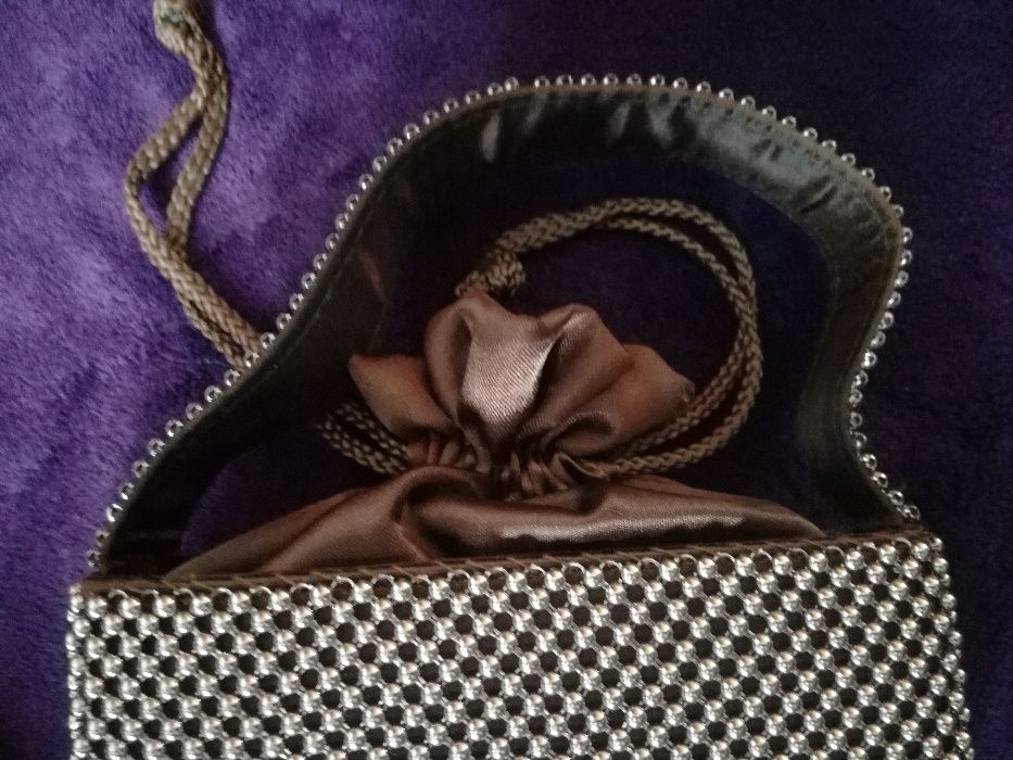 дамска чанта на SASCH