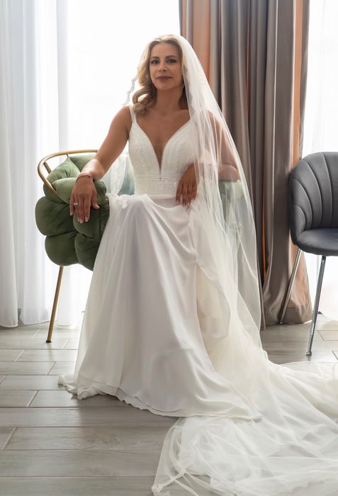 Rochie de mireasa noua