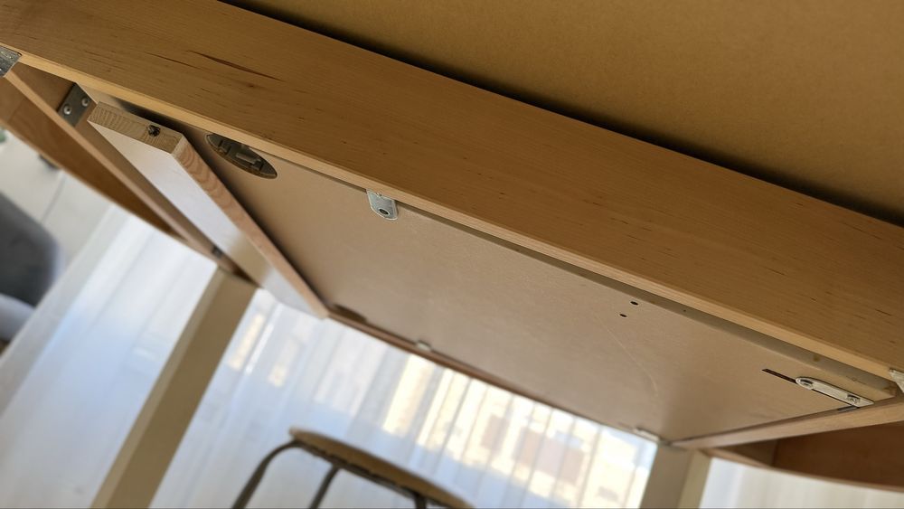 Круглый раздвижной стол Икеа Бьюрста