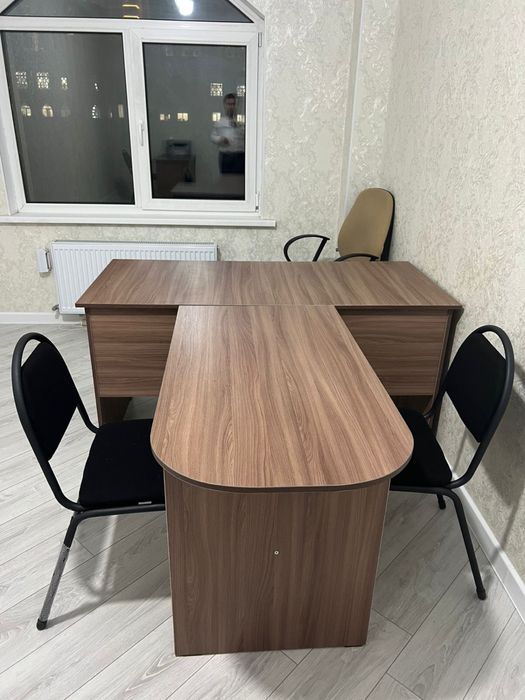 Продам офисную мебель