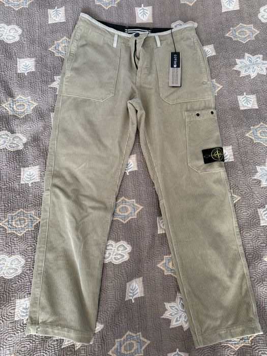 Pantaloni stone island