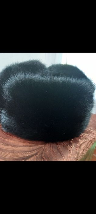 Продам шапку муж новая 55 р 5000 тг