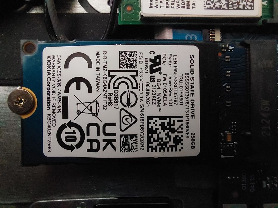 256GB NVMe SSD KIOXIA M.2 2242 (KBG40ZNT256G) - О