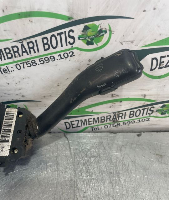 Maneta stergatoare parbriz si luneta 12212819 Skoda Fabia 6Y