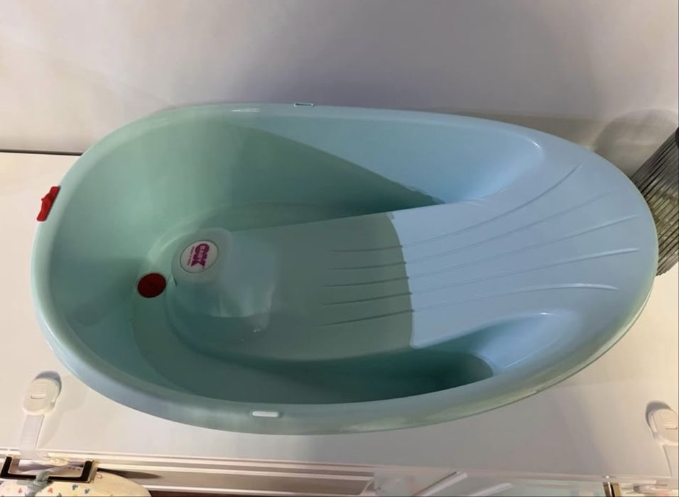 Cada/ cadita bebe cu termostat