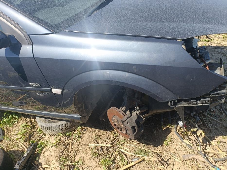 Aripa dreapta Opel Vectra C facelift 2009