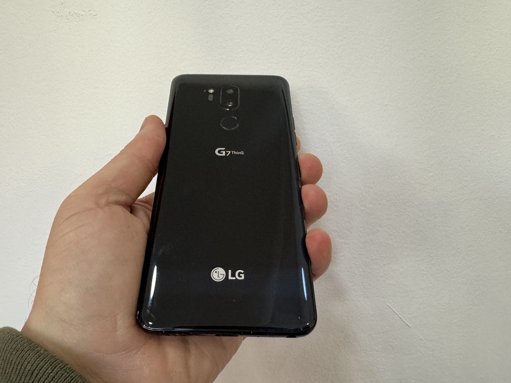 Lg G7 Thinq, 64 gb, 4 gb ram, Black